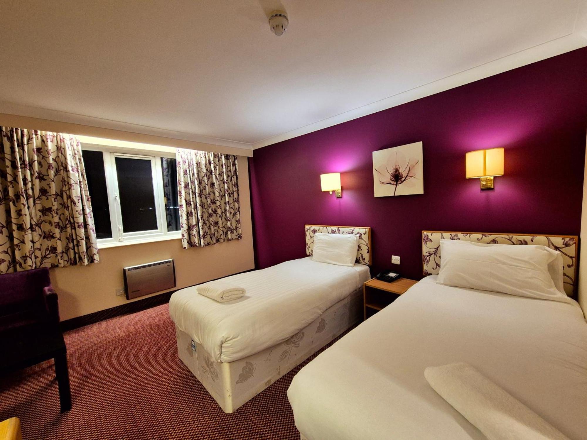 Hotel Supreme