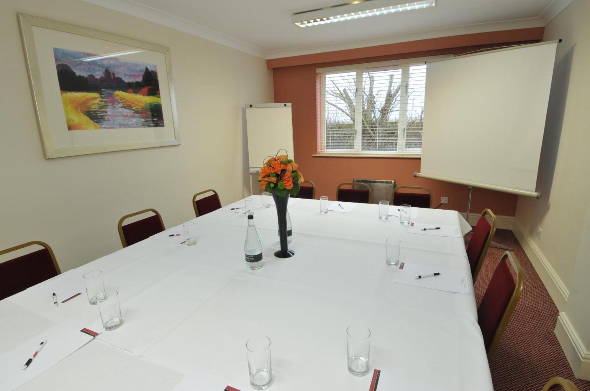 Supreme Boston Hotel Swineshead