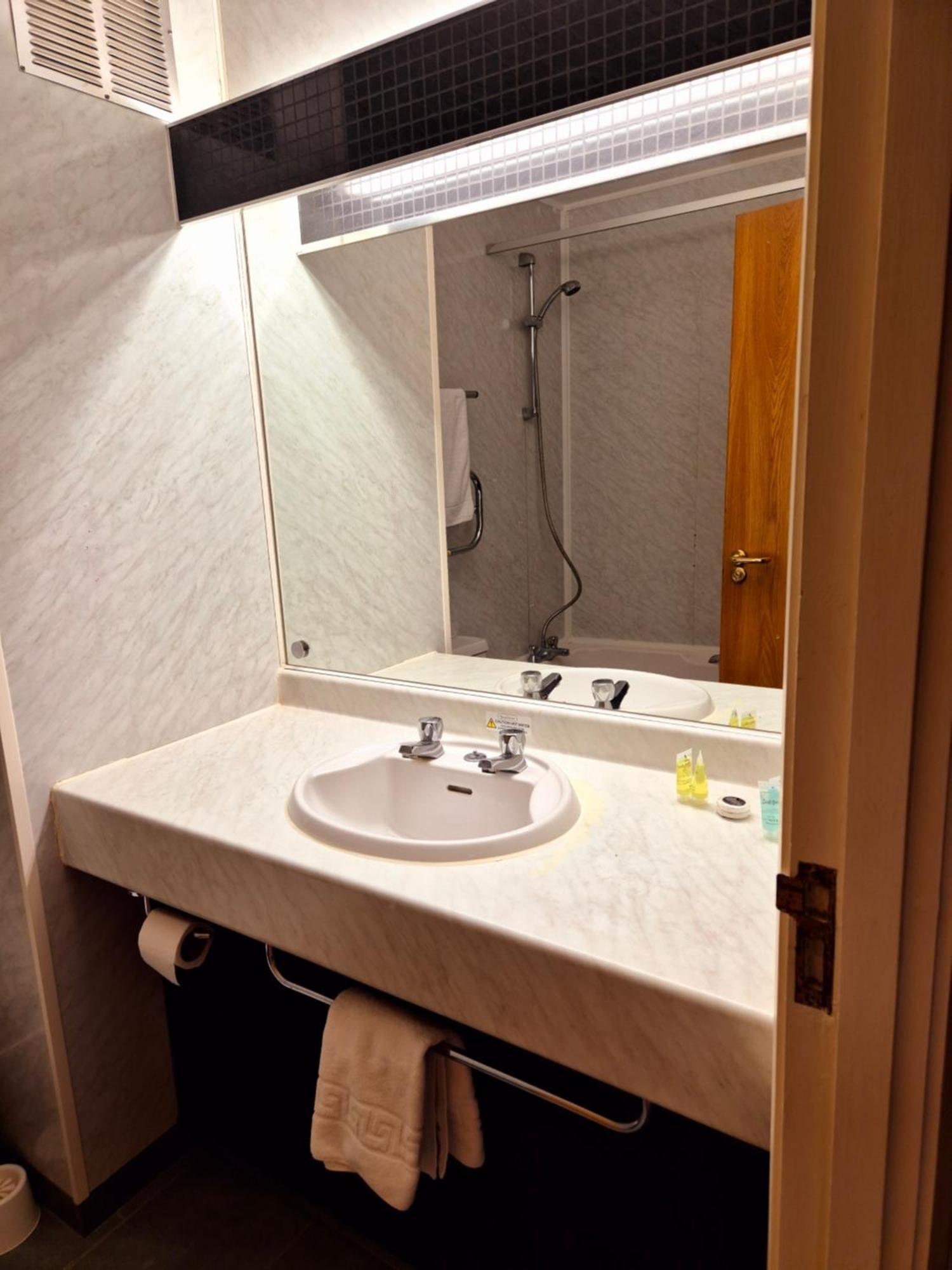 Hotel Supreme Boston 3*
